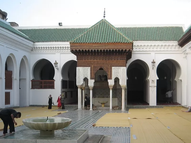 960px-Al-Qarawiyyin_University__Fes__Morocco_-_Var_132