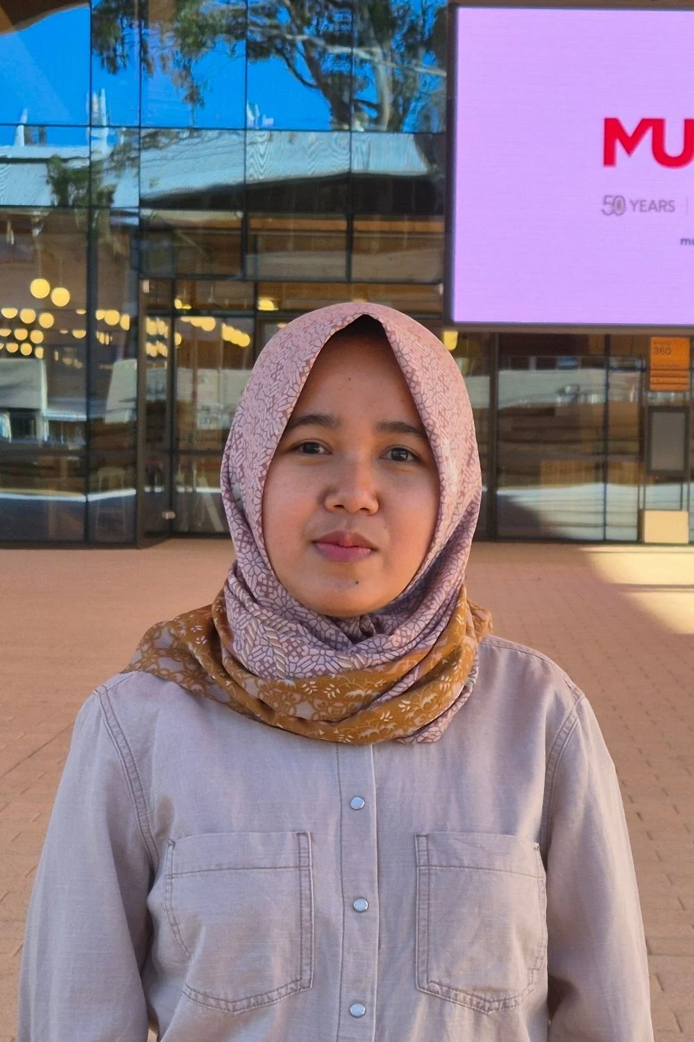 Program Kursus Bahasa Inggris Online - Novi Indriastuti